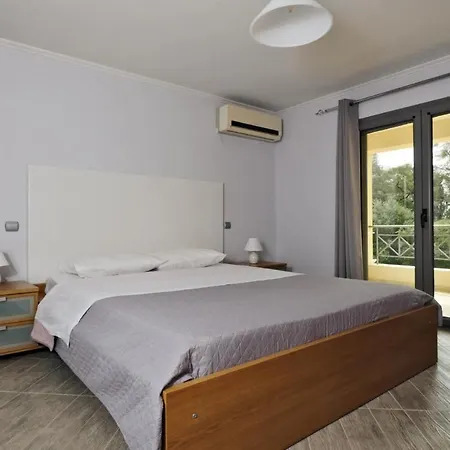 Villa Elegio *