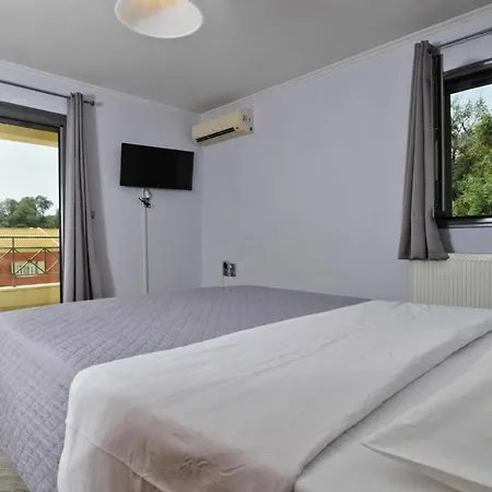 Elegio Villa Kavos